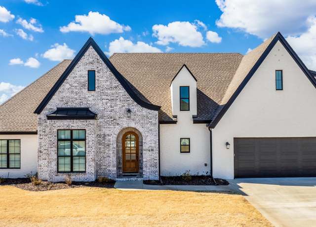 Property at 1675 Lainey Dr, Conway, AR 72034, 5 beds, 3 baths