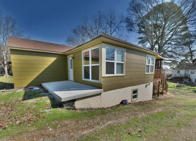 Property at 116 Nickels St, Hot Springs, AR 71913, 2 beds, 2 baths