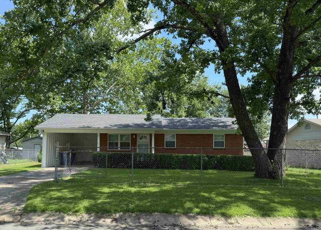 Property at 27 Collins St, Cabot, AR 72023, 3 beds, 1.5 baths