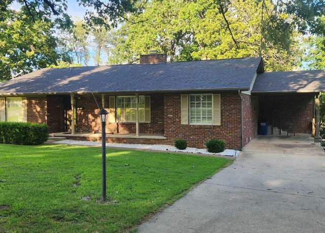 Property at 97 South St, Mountain Home, AR 72653, 2 beds, 2 baths