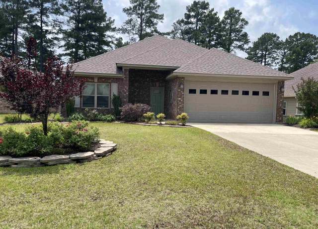 Property at 166 Waverly Cir, El Dorado, AR, 3 beds, 2 baths