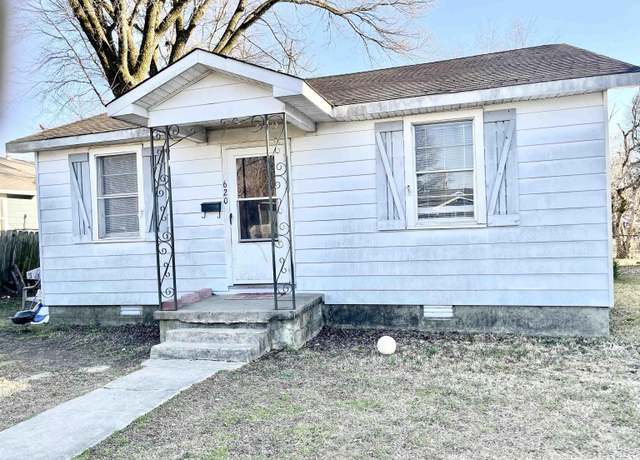 Property at 620 W 46th St, North Little Rock, AR 72118, 2 beds, 1 bath