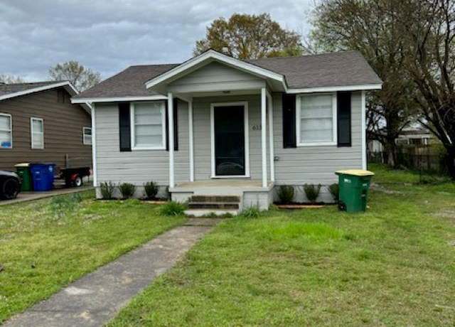 Property at 615 W 46th St, North Little Rock, AR 72118, 2 beds, 1 bath