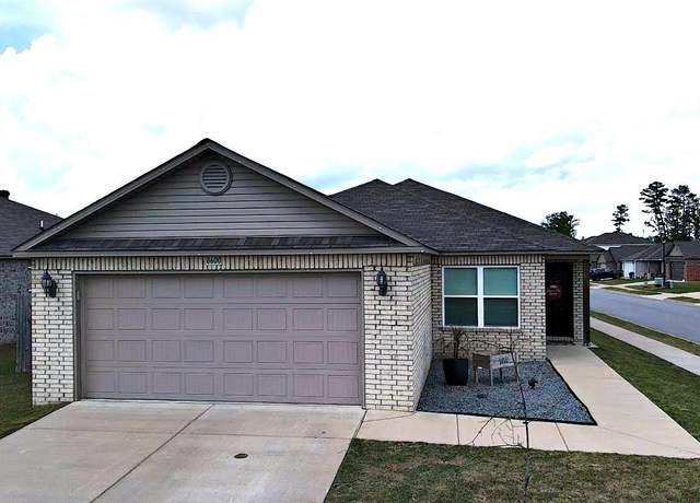 Property at 8600 Northwood Creek Dr, North Little Rock, AR 72113, 3 beds, 2 baths