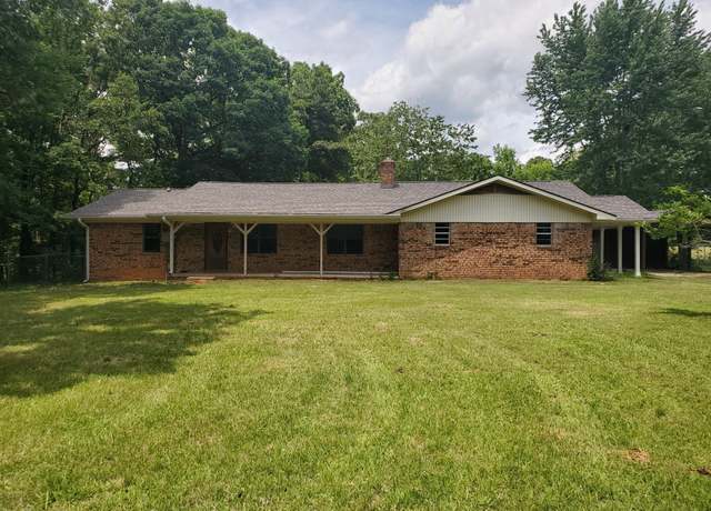 Property at 844 Polk Road 47, Mena, AR 71953, 5 beds, 3 baths