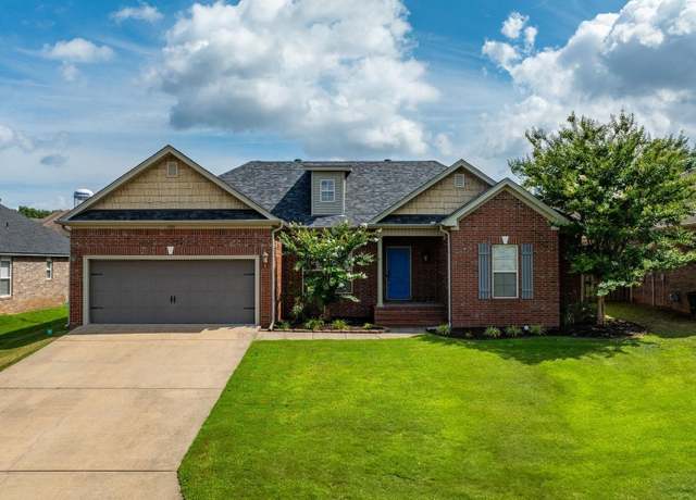 Property at 1325 N Edge Valley Dr, Conway, AR 72032, 4 beds, 2 baths