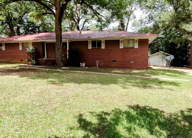Property at 516 Oxford, Camden, AR, 4 beds, 2.5 baths