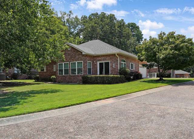 Property at 104 Creekview Ln, Hot Springs, AR 71913, 3 beds, 2 baths