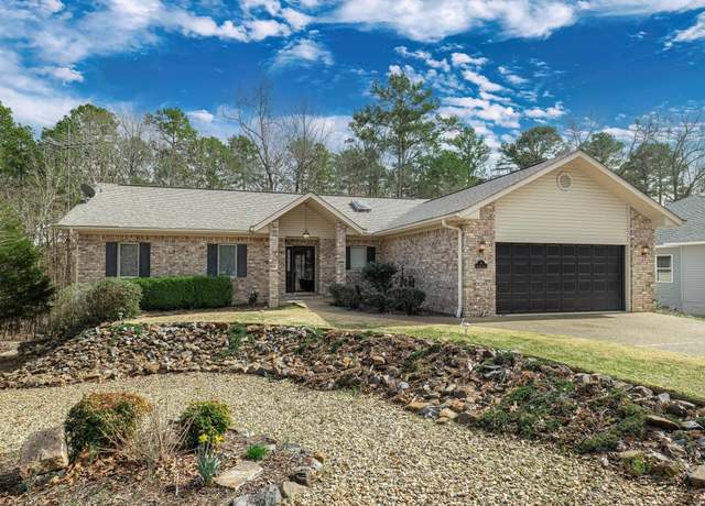 Property at 9 Magnifico Ln, Hot Springs Village, AR 71909, 3 beds, 2.5 baths