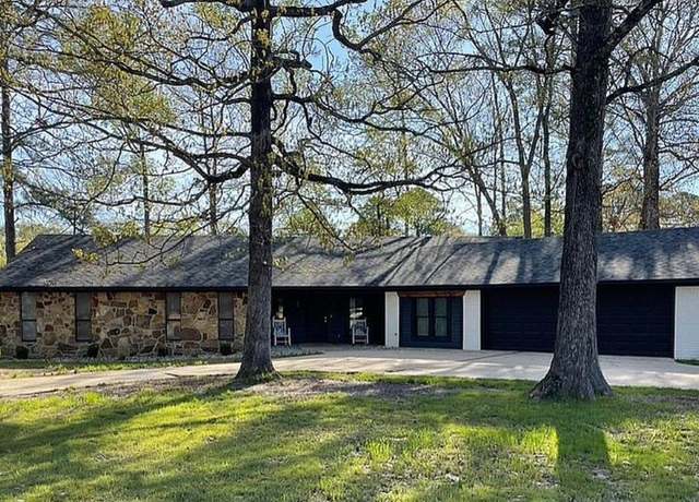 Property at 712 Oak Manor Dr, El Dorado, AR 71730, 3 beds, 3 baths