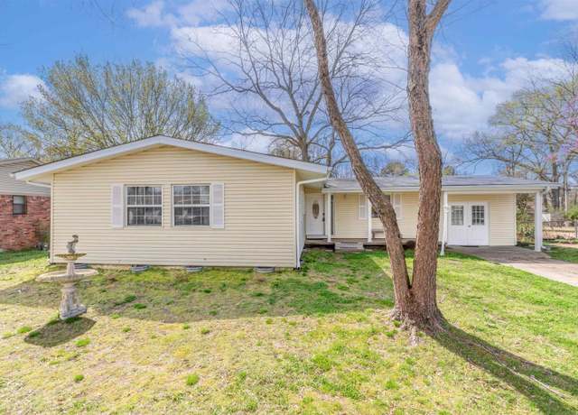 Property at 118 Hillwood Dr, Sherwood, AR 72120, 3 beds, 2 baths