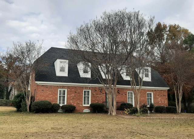 Property at 2 Robinwood, Searcy, AR 72143, 4 beds, 3.5 baths