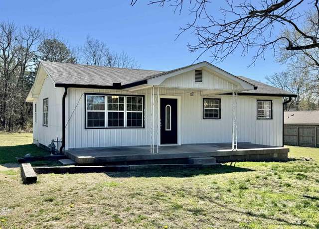 Property at 314 S Bayou Dr, Mountain View, AR 72560, 2 beds, 1.5 baths