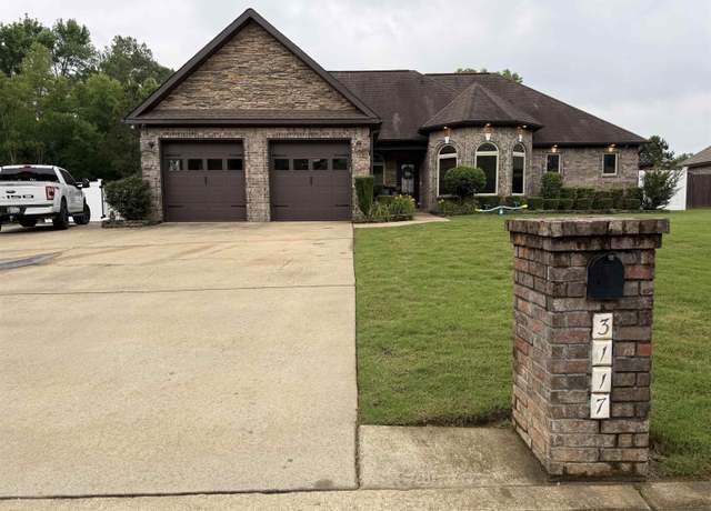 Property at 3117 Stonehenge Dr, Searcy, AR, 3 beds, 2 baths