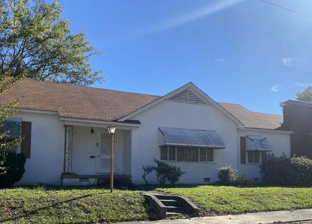 Property at 1215 Beech, Pine Bluff, AR 71601, 3 beds, 3 baths