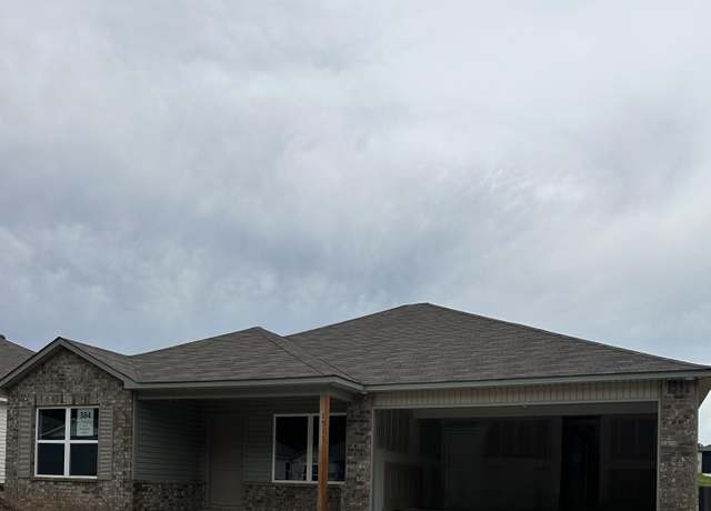 Property at 1511 Meadows Dr, Benton, AR 72019, 4 beds, 2 baths