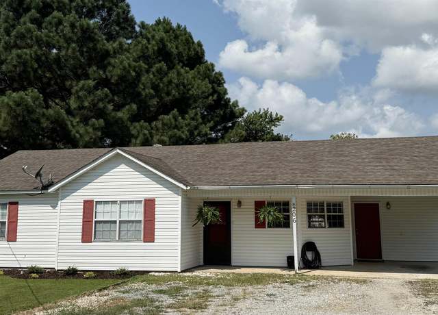 Property at 206 N 18 1/2 Ave, Paragould, AR, 3 beds, 2 baths