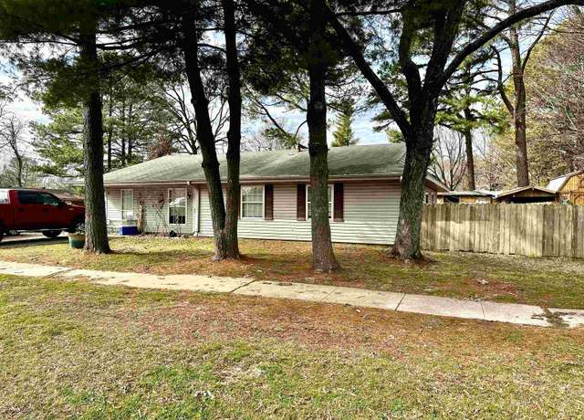 Property at 2309 Mary Jane Dr, Jonesboro, AR 72401, 4 beds, 2 baths