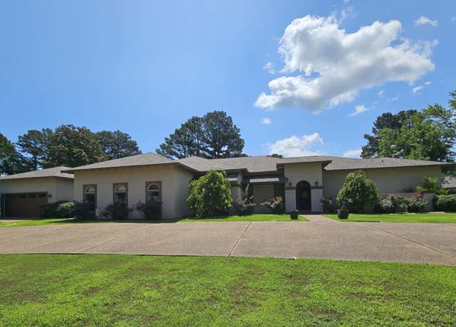 Property at 915 Foxwood Dr, Jacksonville, AR 72076, 4 beds, 4 baths