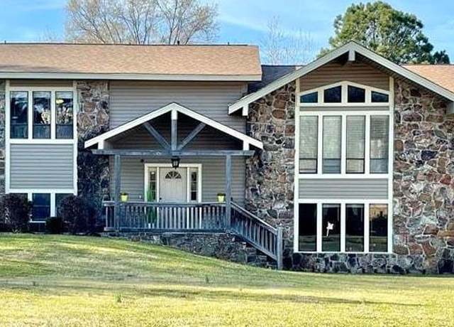 Property at 711 Foxboro Dr, Jacksonville, AR 72076, 5 beds, 2.5 baths
