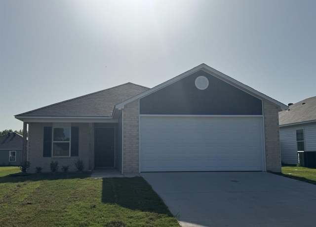 Property at 3 Fallen Oak Dr, Conway, AR 72032, 4 beds, 2 baths