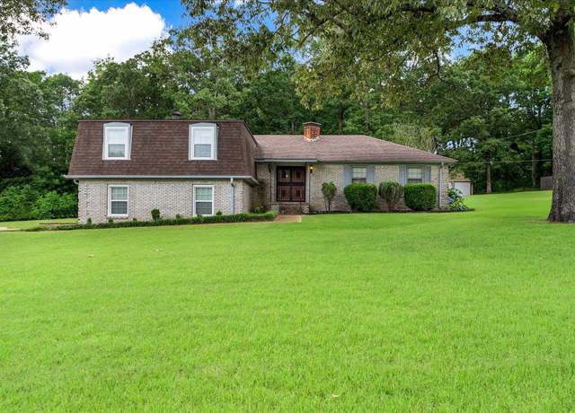 Property at 4609 Oak Park Dr, Jonesboro, AR 72404, 4 beds, 4 baths