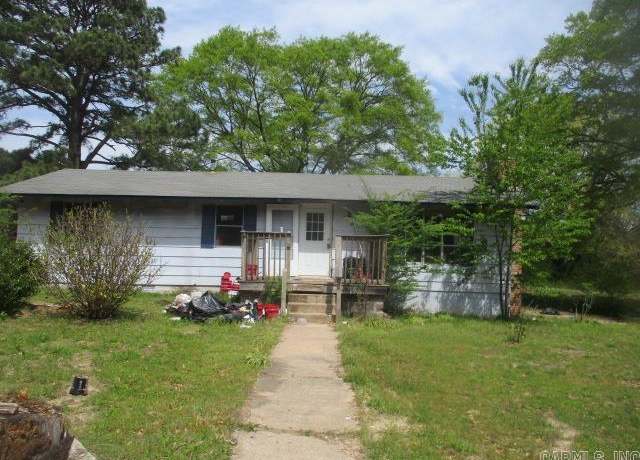 Property at 4622 Honeysuckle Rd, Little Rock, AR 72206, 3 beds, 1 bath
