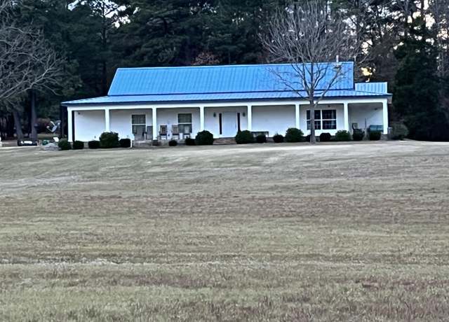 Property at 2610 Huttig Hwy, Huttig, AR 71747, 4 beds, 3 baths