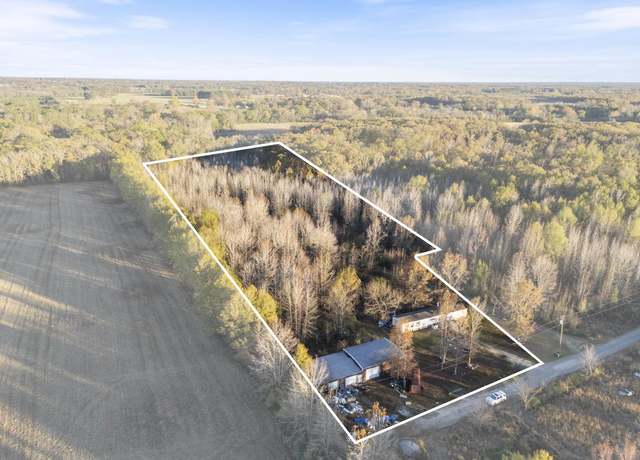 Property at 140 Russell Ln, Beebe, AR 72012, 3 beds, 2 baths