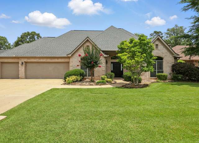 Property at 192 Marseille Dr, Maumelle, AR 72113, 4 beds, 3 baths