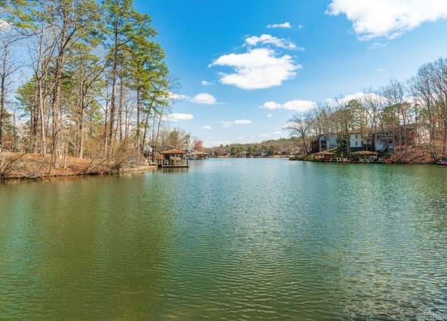 Property at 10 Abaron Pl, Hot Springs Village, AR 71909, 3 beds, 2 baths