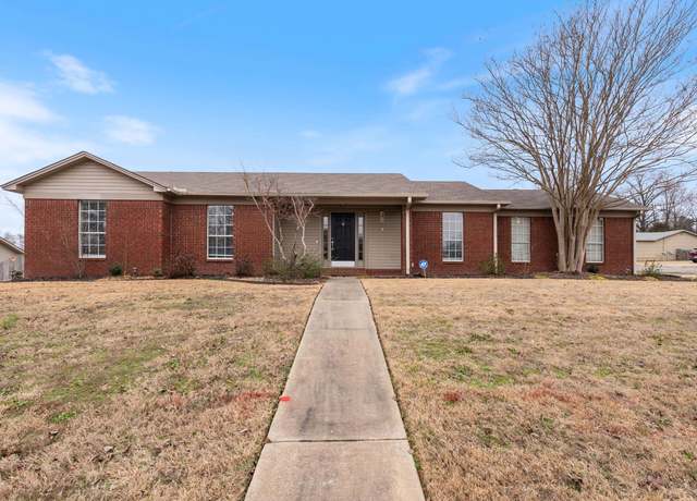 Property at 3213 Bastogne Way, Benton, AR 72019, 3 beds, 2 baths