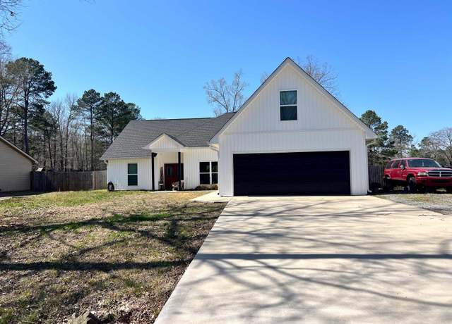 Property at 114 Hayes St, Harmony Grove, AR 72015, 4 beds, 3 baths