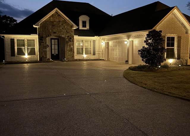 Property at 135 Callaway Cir, Hot Springs, AR 71913, 3 beds, 2 baths