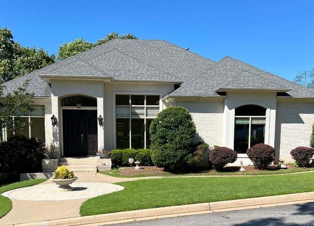 Property at 10 Calumet Rd, Little Rock, AR 72223, 4 beds, 3.5 baths