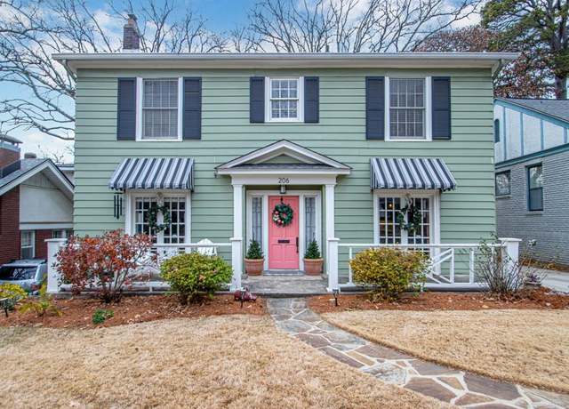 Property at 206 Linwood Ct, Little Rock, AR 72205, 3 beds, 2.5 baths
