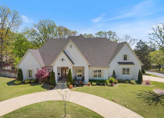 Property at 5 Valley Club Cir, Little Rock, AR 72212, 4 beds, 4.5 baths