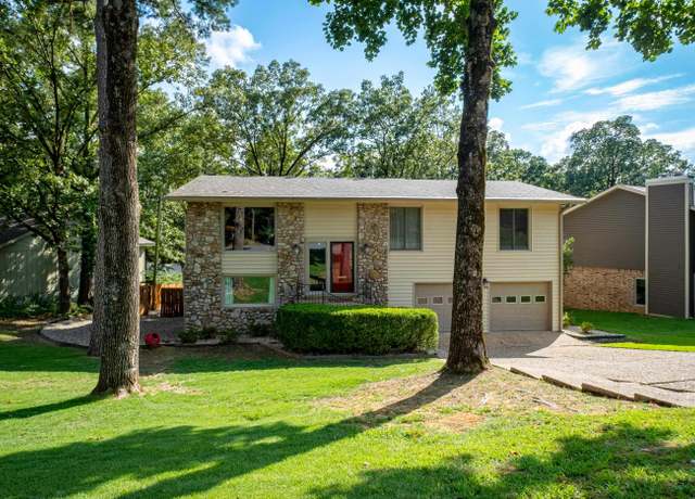 Property at 2908 Breckenridge Dr, Little Rock, AR 72227, 4 beds, 3 baths