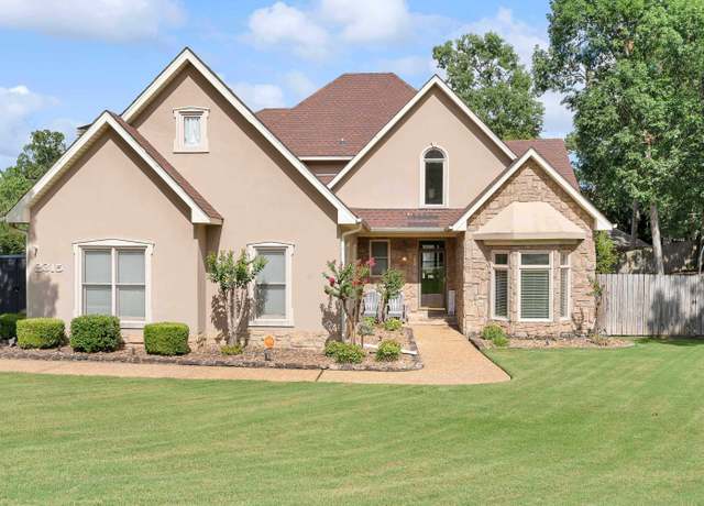 Property at 2315 Autumn Dr, Jonesboro, AR 72404, 3 beds, 2.5 baths