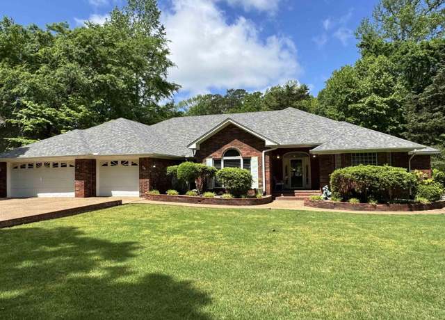 Property at 14 Delgado Ln, Hot Springs, AR 71909, 3 beds, 2.5 baths