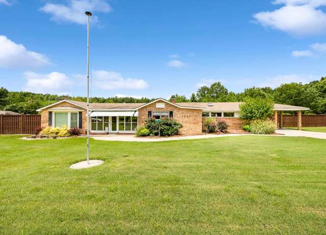 Property at 3212 Silica Hts, Benton, AR 72015, 3 beds, 2 baths