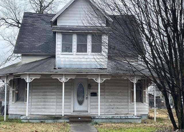 Property at 209 S Rose St, Stuttgart, AR, 4 beds, 2 baths