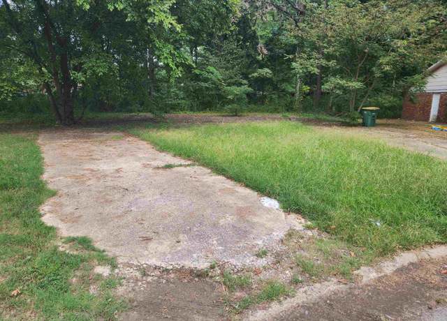 Property at 19 Old Glory Ct, Little Rock, AR 72209