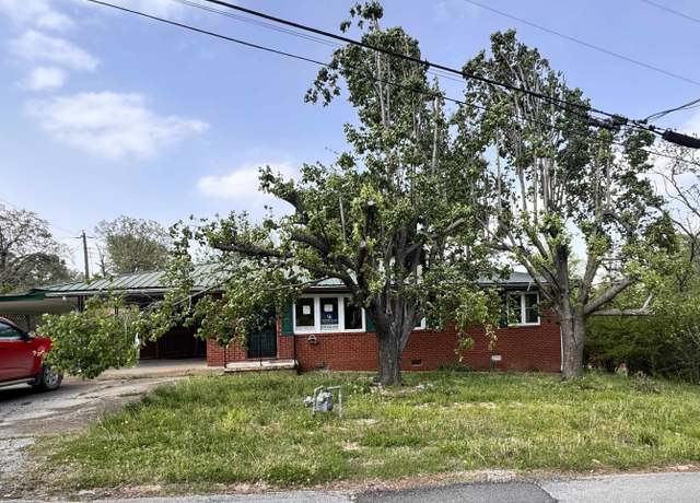 Property at 2100 Lee St, Pocahontas, AR 72455, 3 beds, 1.5 baths