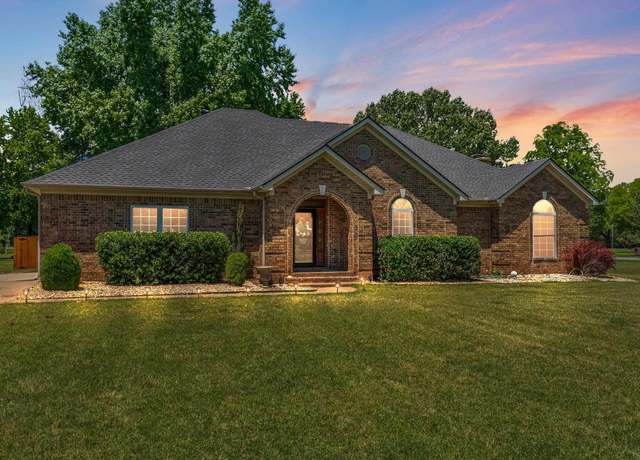 Property at 190 S Keith Dr, Lonoke, AR 72086, 4 beds, 2 baths