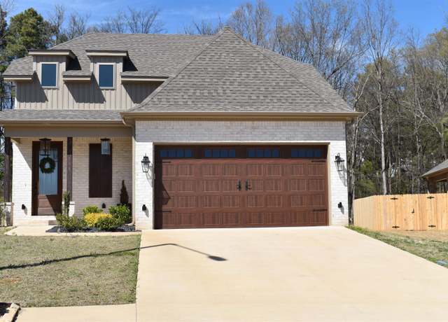 Property at 3408 Hudson Ct, Jonesboro, AR 72405, 3 beds, 2.5 baths