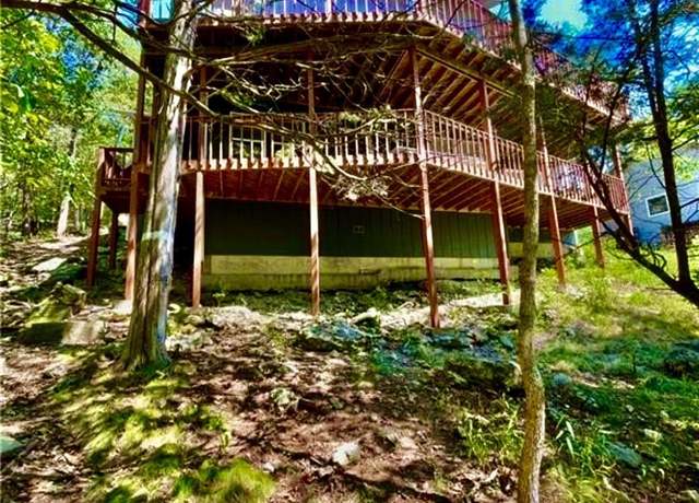 Property at 21223 Maple Dr, Garfield, AR 72732, 5 beds, 3.5 baths