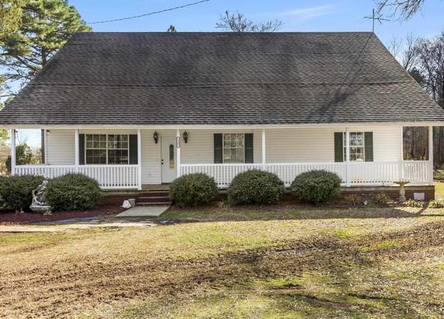 Property at 1303 Highway 236 E, Lonoke, AR 72086, 5 beds, 3 baths