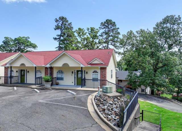 Property at 321 Peters Pt Unit G4, Hot Springs, AR 71913, 2 beds, 2 baths