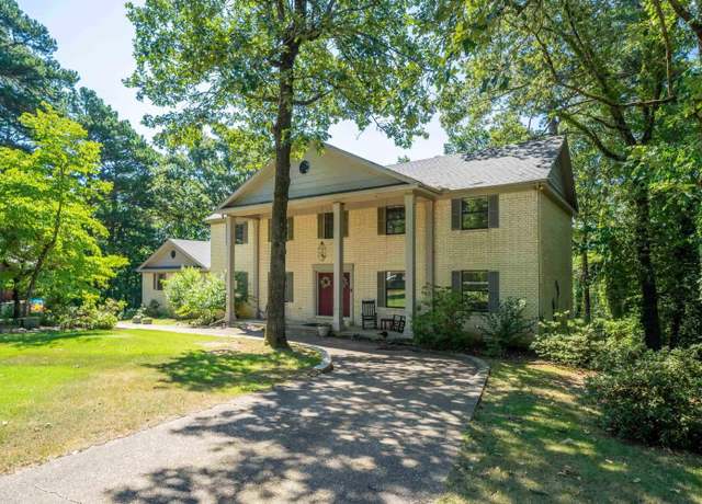 Property at 204 Whispering Hills St, Hot Springs, AR 71901, 4 beds, 4.5 baths